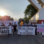 Peringati Hardiknas, Sejumlah Mahasiswa Pasang Baliho Soroti Persoalan Pendidikan