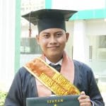 Berkat Doa Orang Tua, Ahmad Nayyir Sabet Wisudawan Terbaik FDK