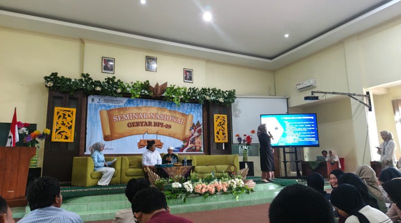 Psikoterapi Islam Bersama Nazirman dalam Seminar Nasional HMJ BPI (Doc. Muhammad Hasan)