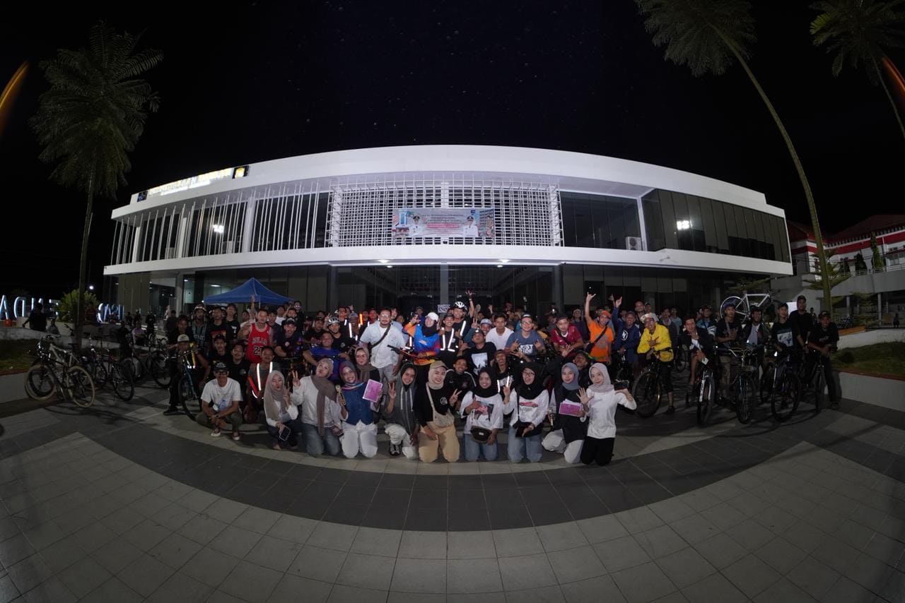 Kolaborasi dengan Letsgowes, Kendal Last Friday Berhasil Ajak 300 Pesepeda ‎(foto: lpmmissi.com/ Hasan)
