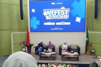 Fajar Boby Saputra sutradara (kanan) dan Iwan Resdiyanto produser (kiri). ‎(foto: lpmmissi.com/ Iklila)