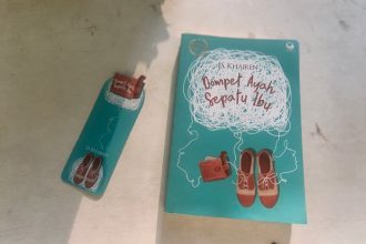 Novel Dompet Ayah Sepatu Ibu (19/10). (Foto: LPMMISSI.COM/doc. Muhammad Hasan)